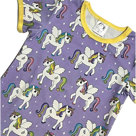 Lila enhörningar t-shirt