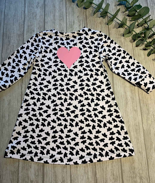 Komönstrad klänning