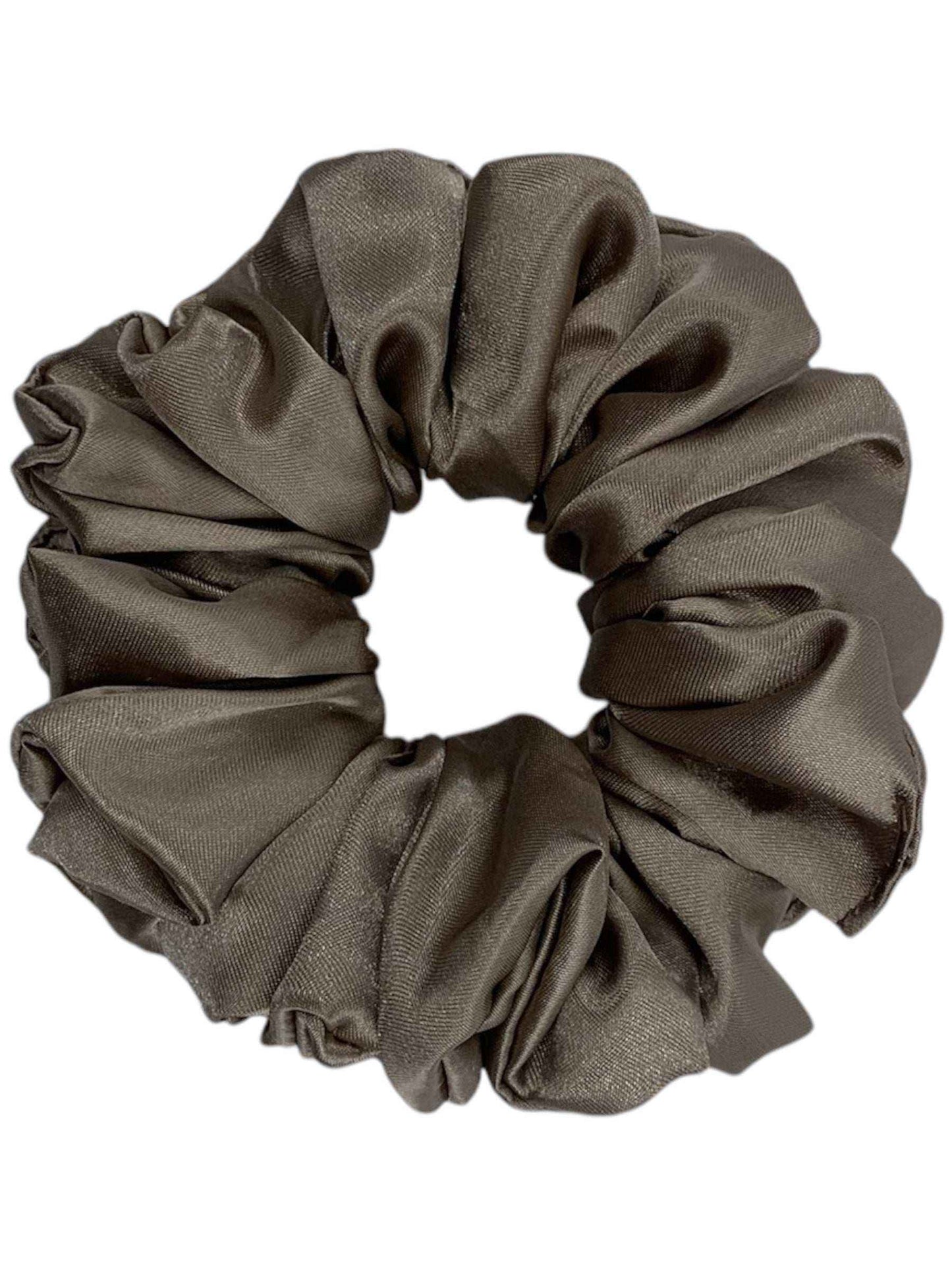 Ljusbrun satin scrunchie