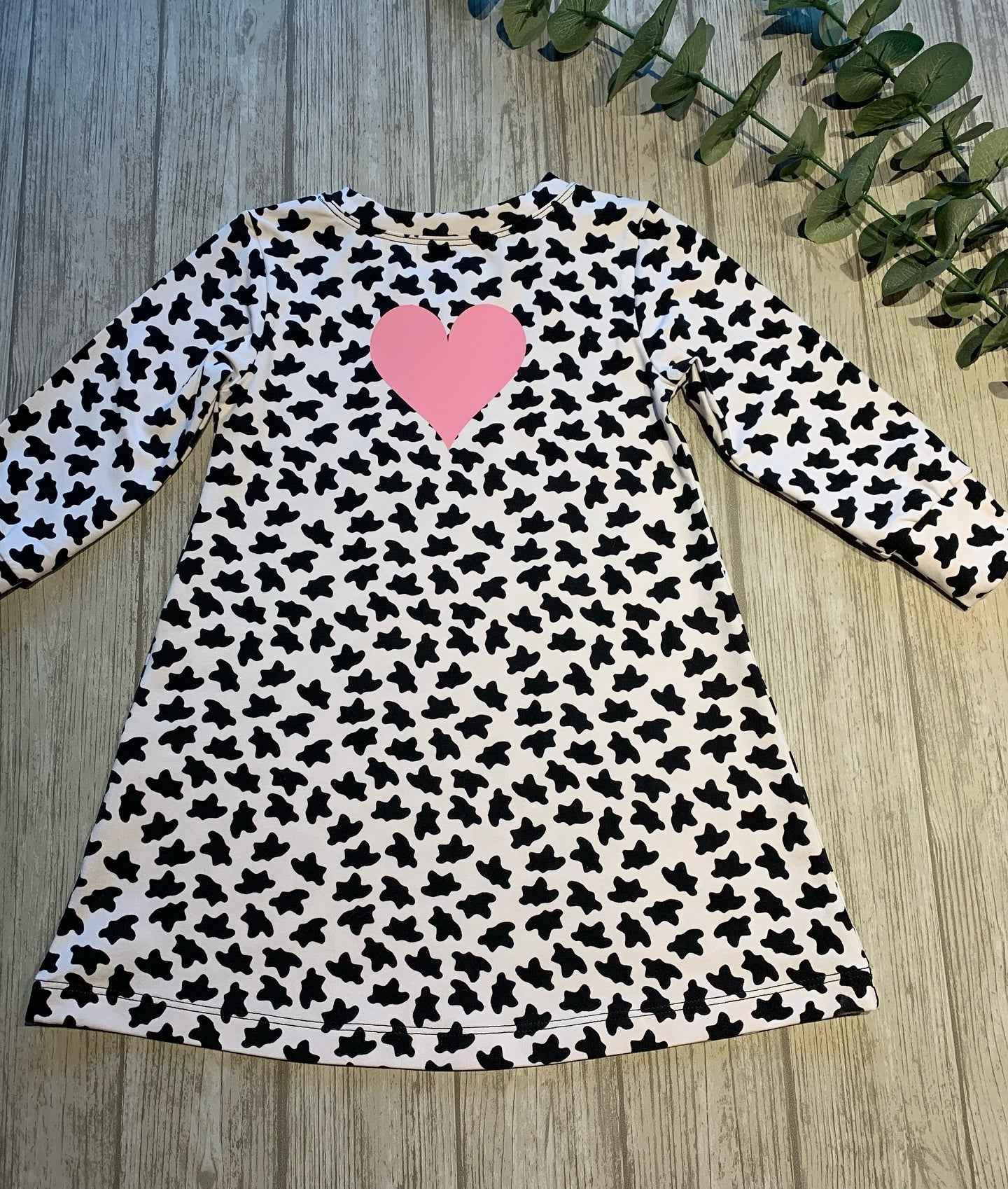 Komönstrad klänning