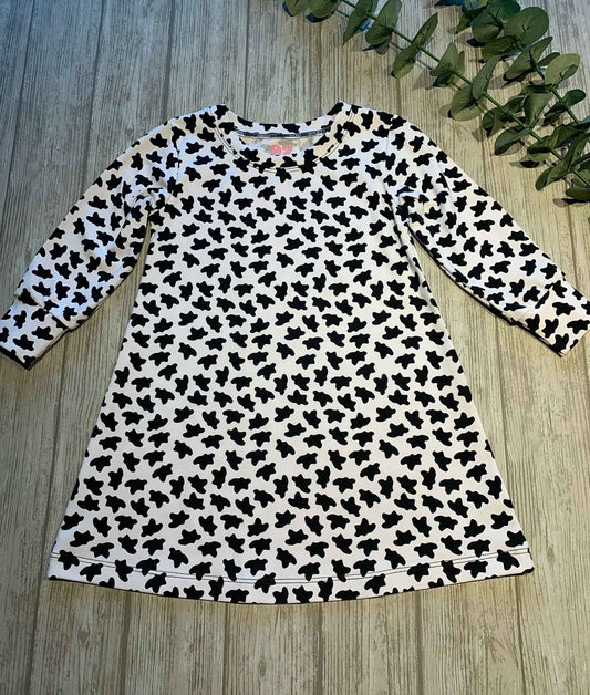 Komönstrad klänning