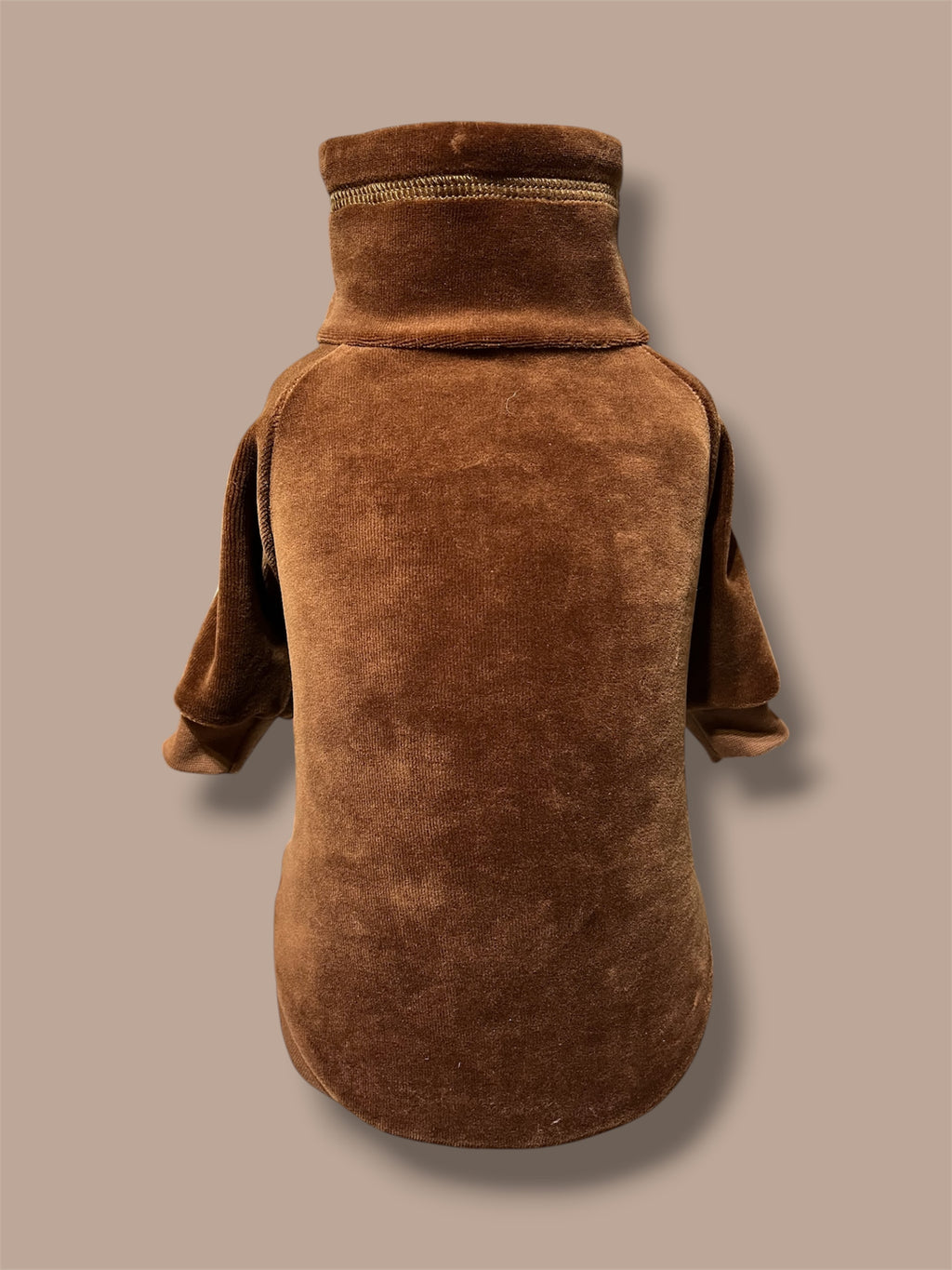 Brun velourtröja med omlottkrage