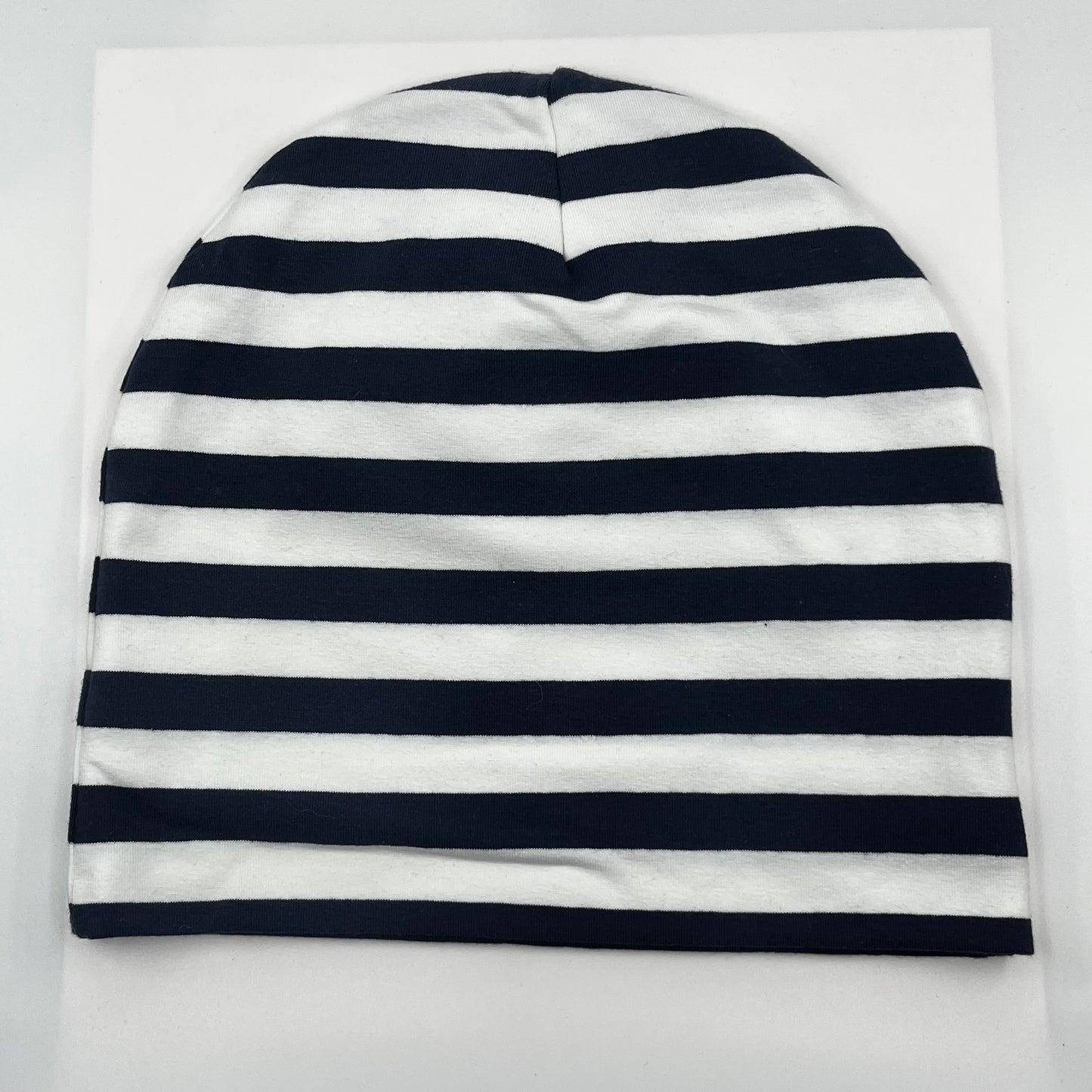 Blå/vita ränder mössa