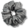 grå classic satin scrunchie