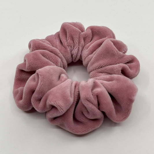Gammelrosa velour scrunchie
