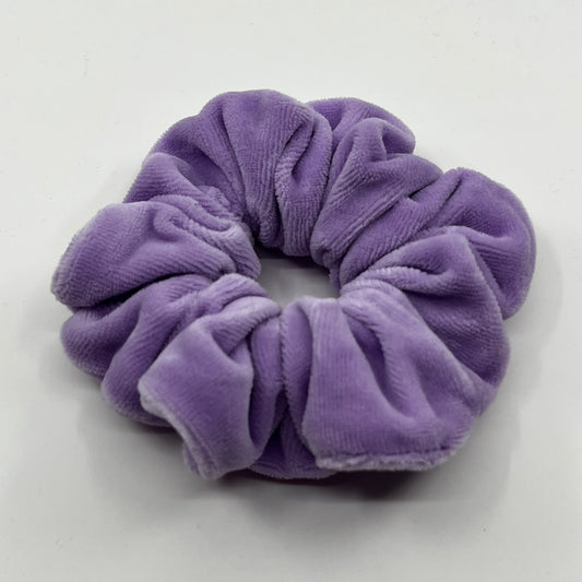 Lila velour scrunchie