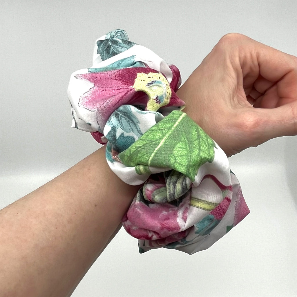 Amelia XXL satin scrunchie - Lilofant Design