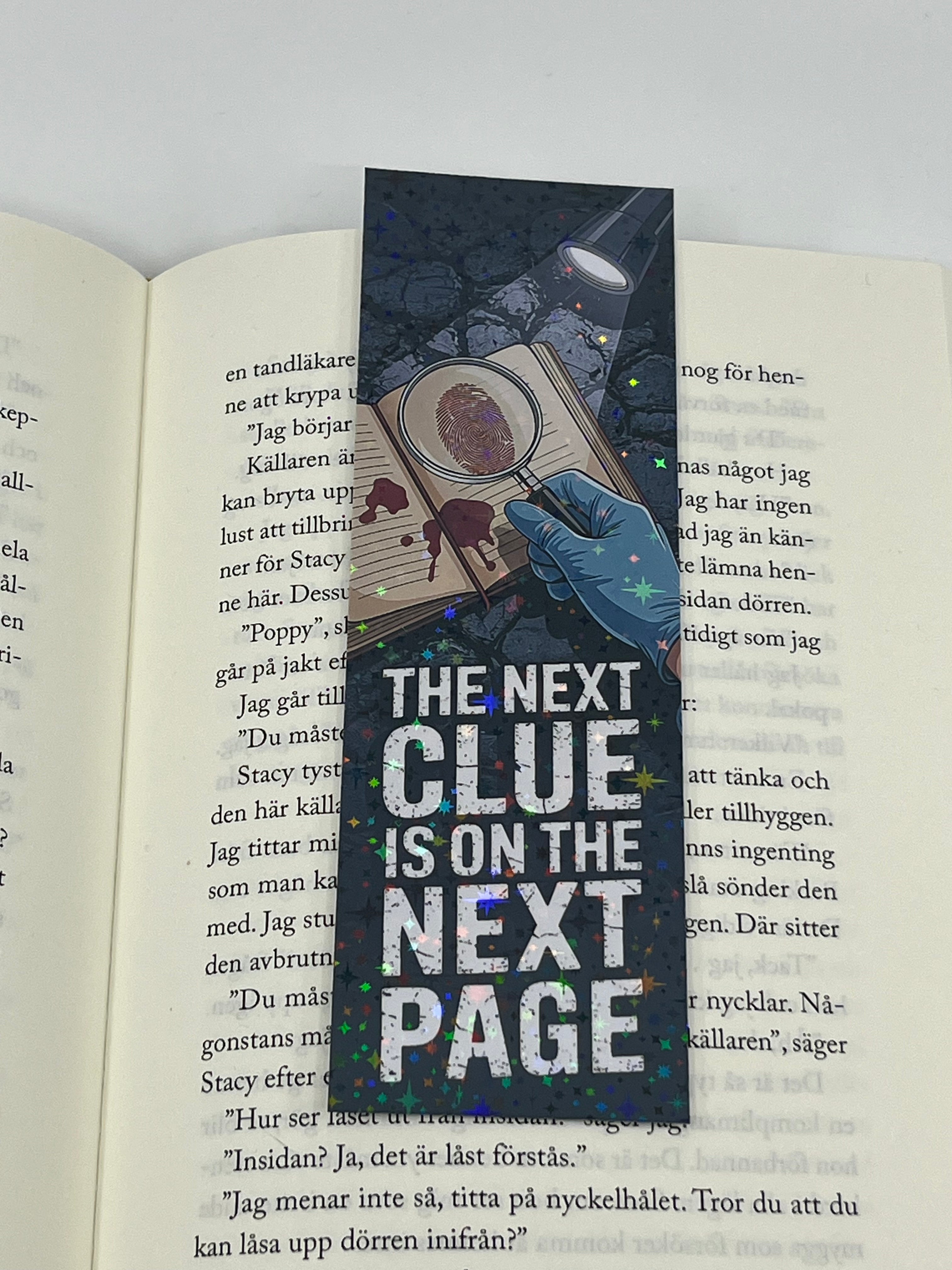 The next clue is on the next page bokmärke