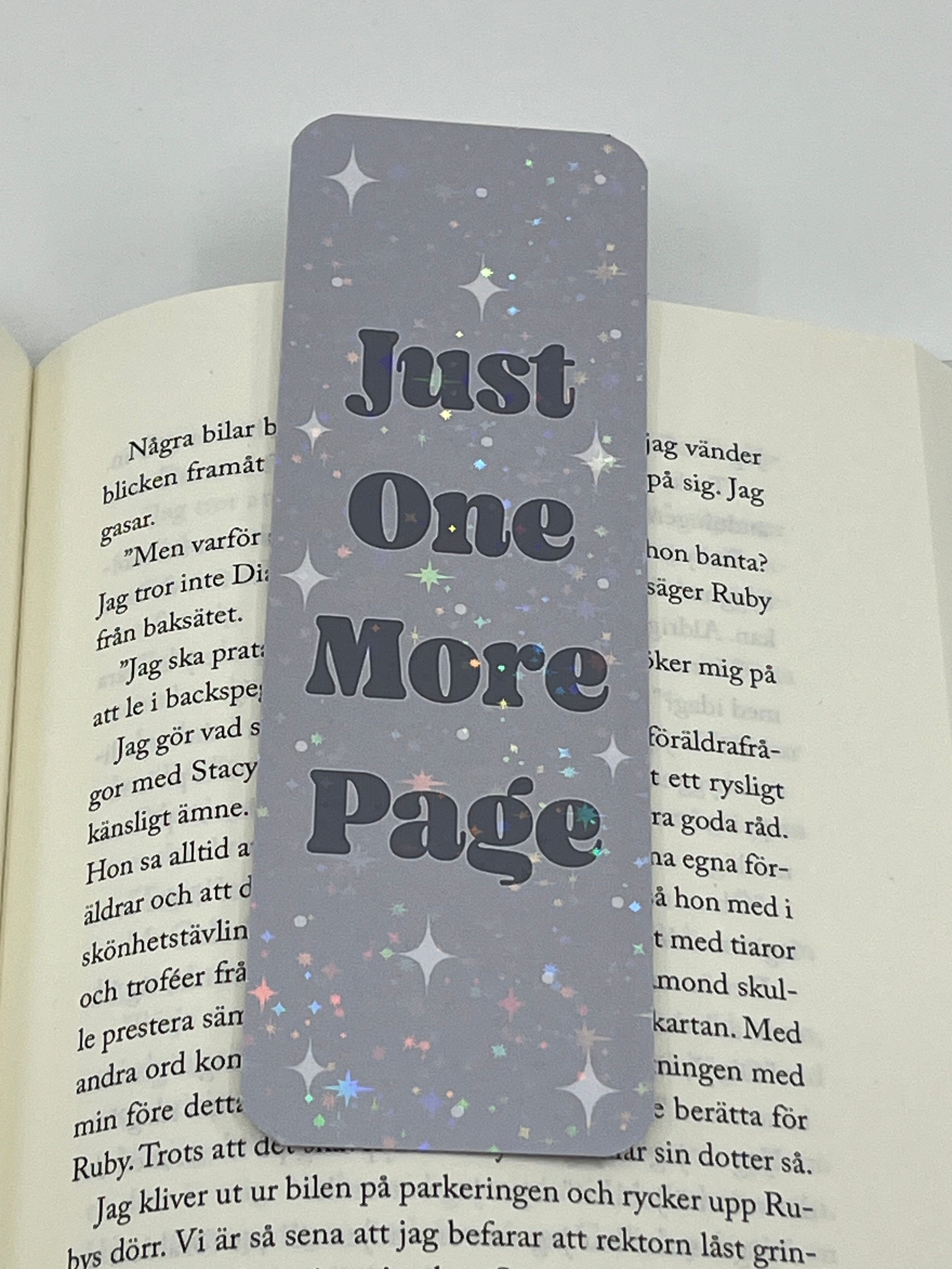 Grå just one more page bokmärke