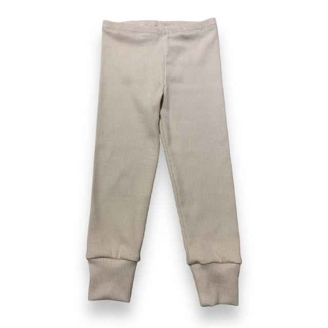 Sand ribbade muddbyxor