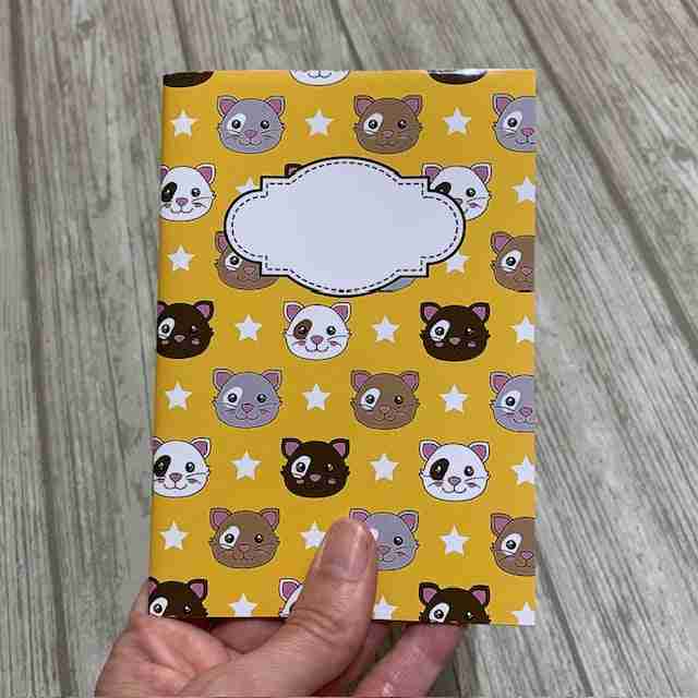 Solgul katter - anteckningsbok A5 - Lilofant Design