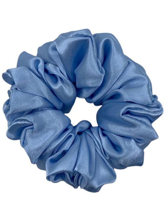 Ljusblå satin scrunchie - Lilofant Design