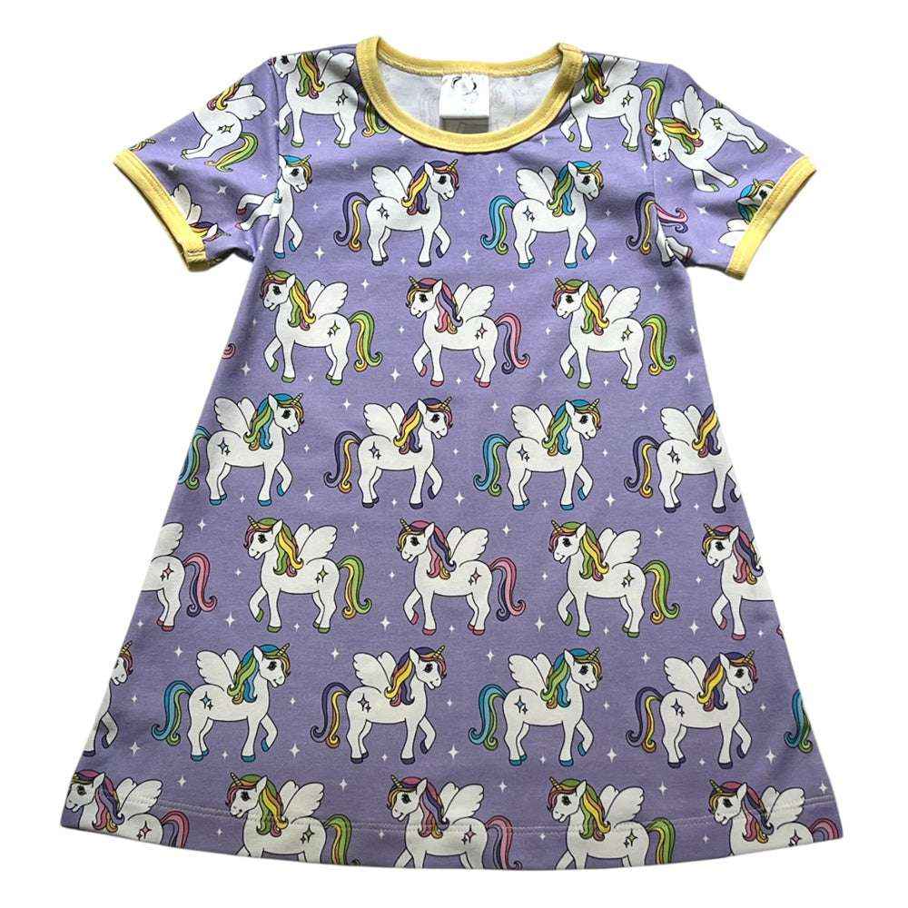 Lila enhörningar klänning