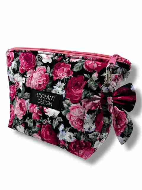 Svarta rosor necessär