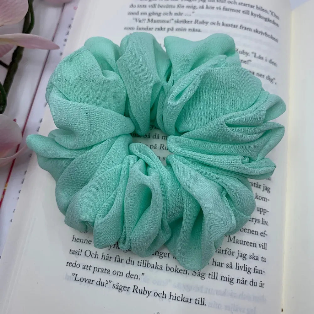 Mintgrön chiffong scrunchie - Lilofant Design