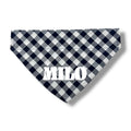 Mörkblå/vit rutig bandana med namn