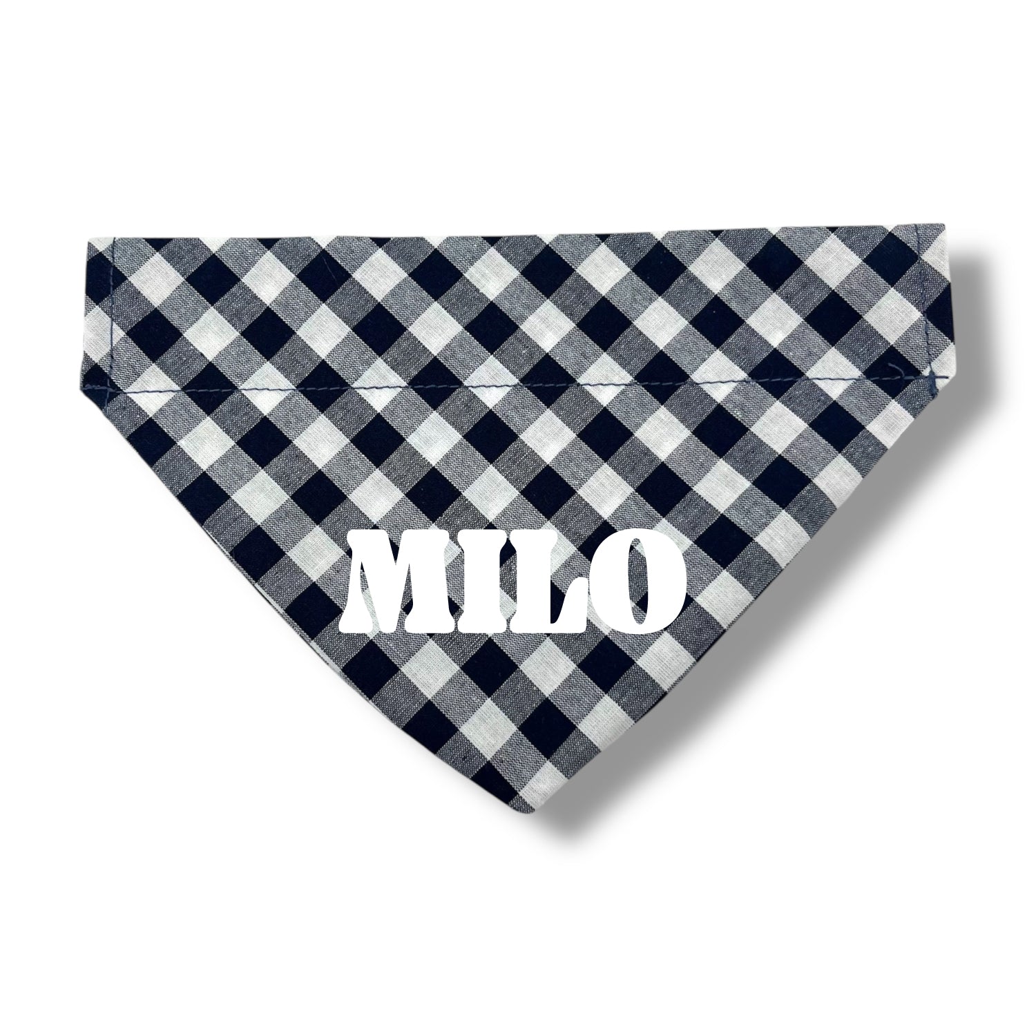Mörkblå/vit rutig bandana med namn